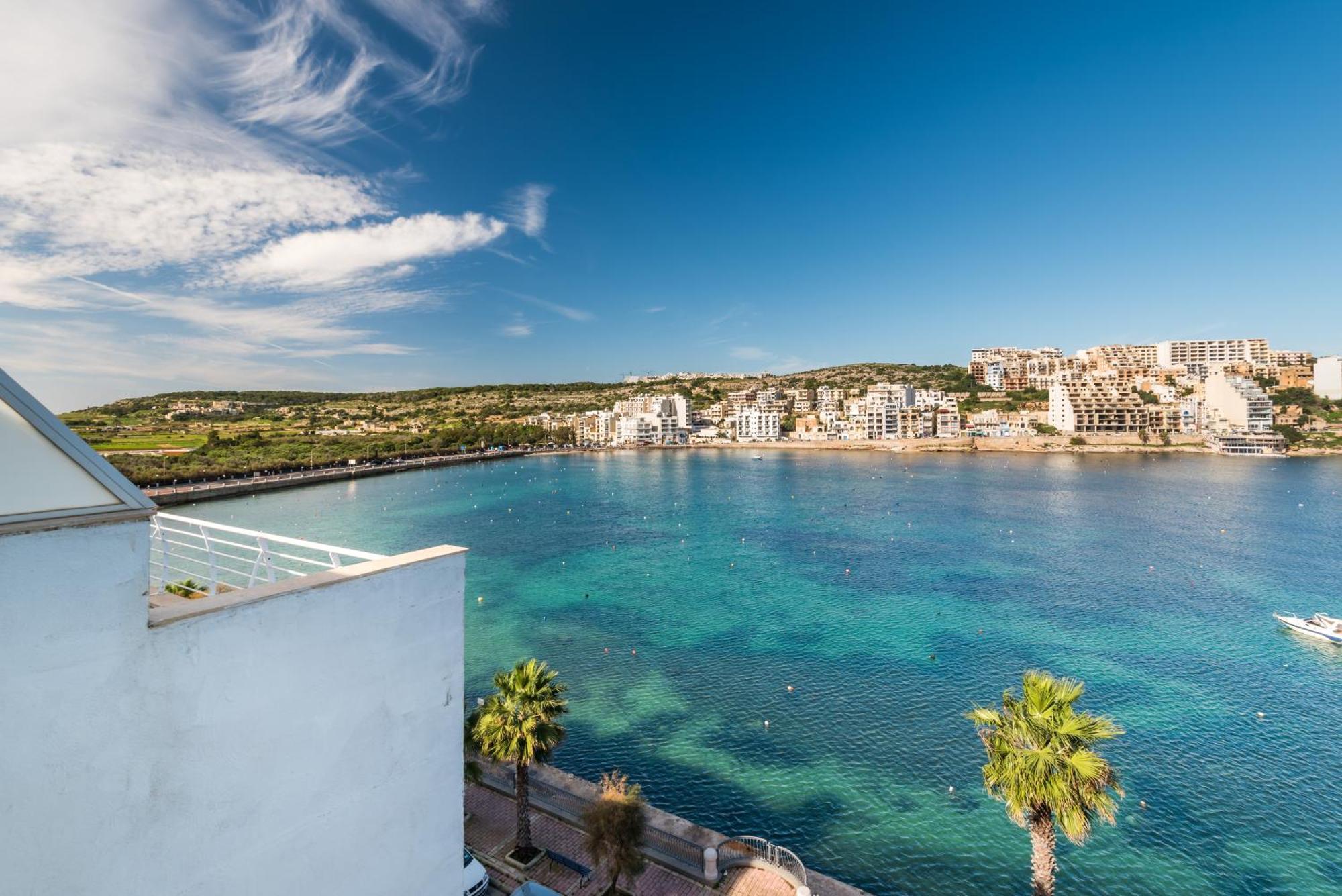 Blue Harbour 2 Bedroom Seafront Apartments With Stunning Seaviews - By Getawaysmalta St Paul's Bay Exterior foto